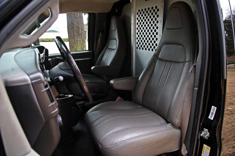 2021 GMC Savana 2500