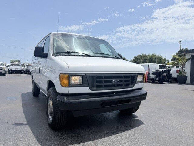 2003 Ford E-Series E-350 SD