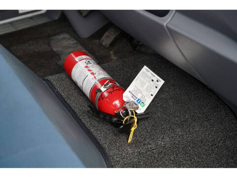 2015 Mitsubishi Fuso FE180