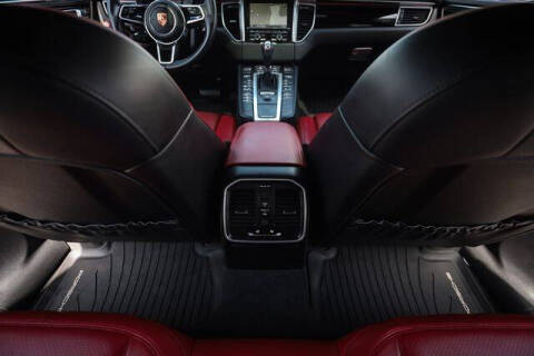 2015 Porsche Macan S