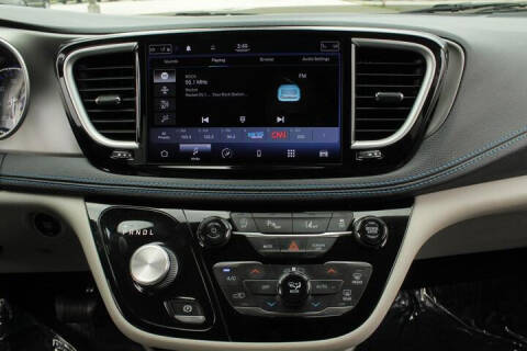 2021 Chrysler Pacifica Touring L