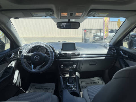 2015 Mazda MAZDA3 i Touring