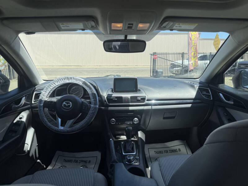 2015 Mazda MAZDA3 i Touring
