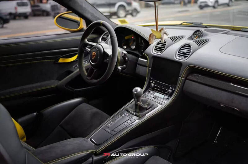 2020 Porsche 718 Cayman GT4
