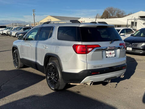 2017 GMC Acadia SLT-1