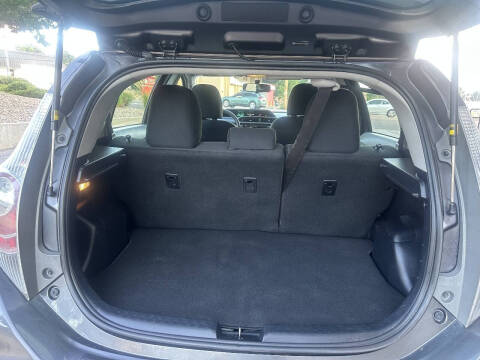 2013 Toyota Prius c Two