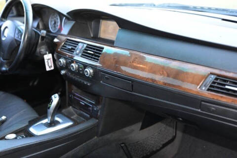 2010 BMW 5 Series 528i