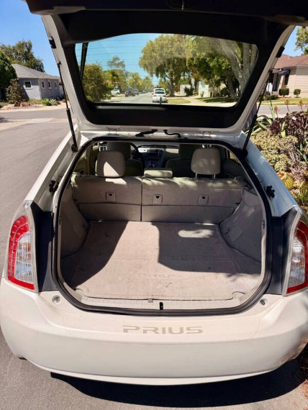2014 Toyota Prius Three
