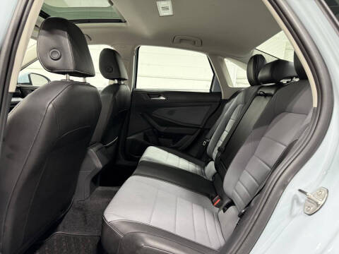 2025 Volkswagen Jetta SE