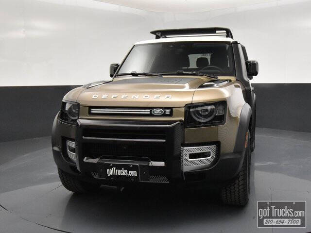 2023 Land Rover Defender 90 SE