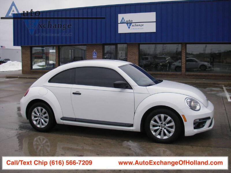 2017 Volkswagen Beetle S's photo