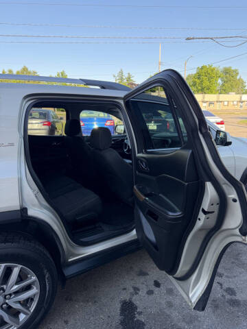 2017 GMC Acadia SLE-2