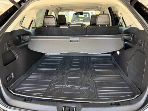 2023 Ford Edge Titanium