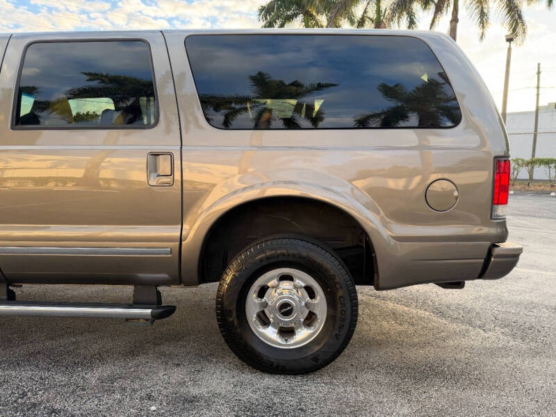 2005 Ford Excursion Limited