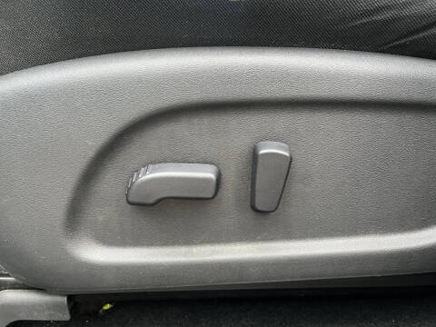 2017 Nissan Pathfinder SV