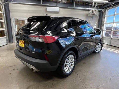 2021 Ford Escape Hybrid SE