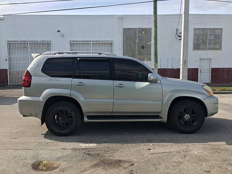 2004 Lexus GX 470