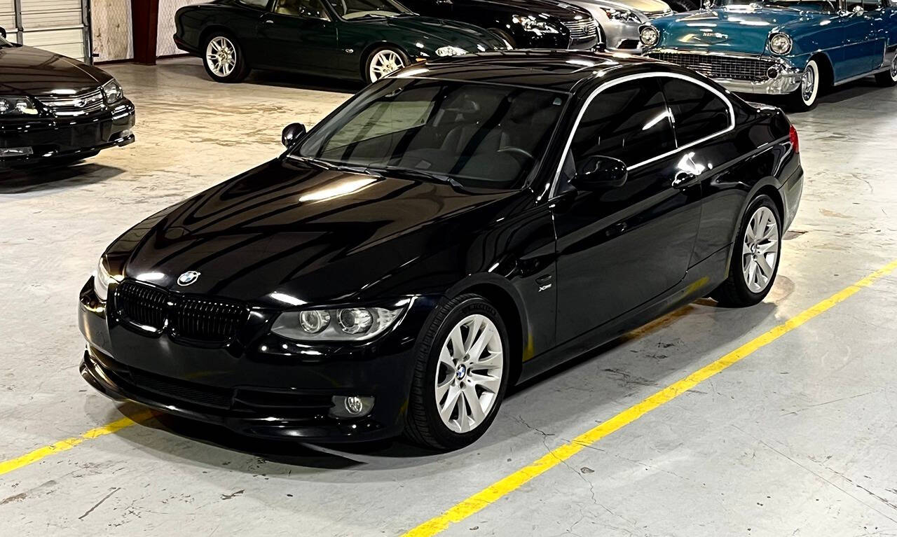 2011 BMW 3 Series for sale at Carnival Car Company in Victoria, TX