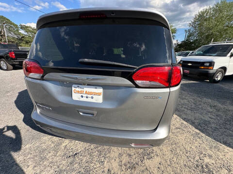 2017 Chrysler Pacifica LX