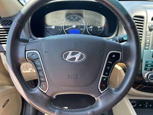 2012 Hyundai Santa Fe 30