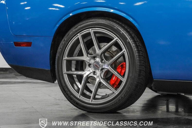 2009 Dodge Challenger SRT8