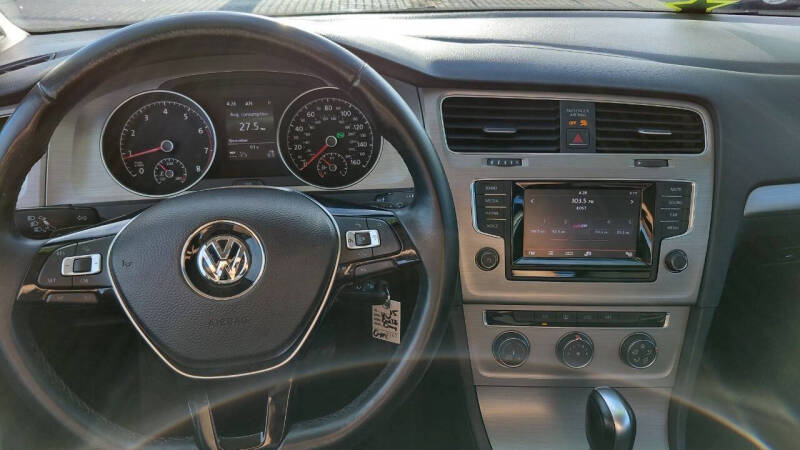 2015 Volkswagen Golf TSI S