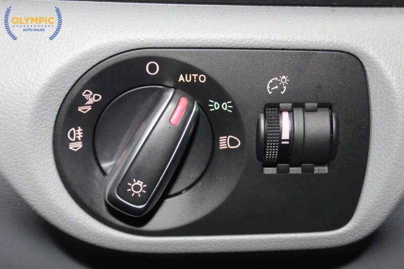 2016 Audi Q3 2.0T quattro Premium Plus