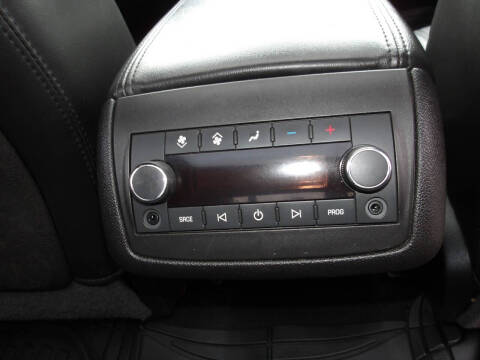 2011 GMC Acadia Denali