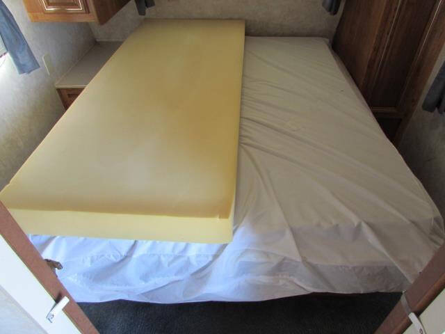 1998 Damon HORNET 31F