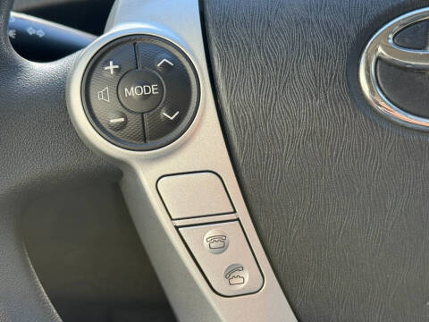 2012 Toyota Prius Two