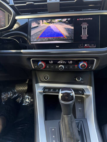 2023 Audi Q3 quattro S line Premium 45 TFSI