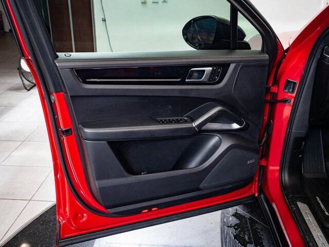 2021 Porsche Cayenne Turbo