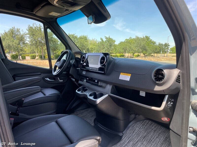 2023 Mercedes-Benz Sprinter 45