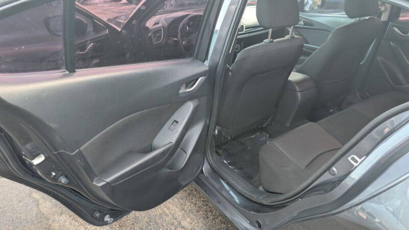 2016 Mazda MAZDA3 i Touring