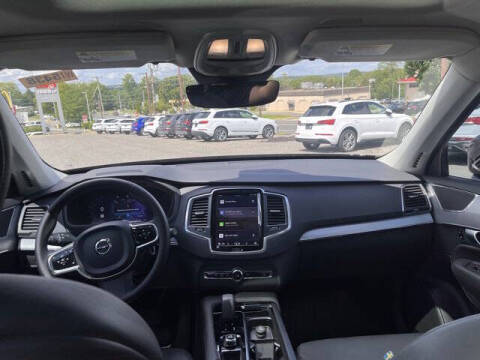 2024 Volvo XC90 B5 Core Bright Theme