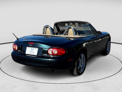 2005 Mazda MX-5 Miata