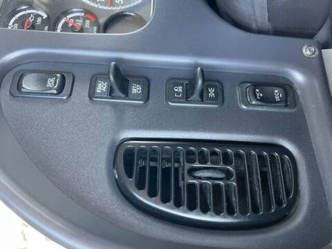 2017 Freightliner M2 106