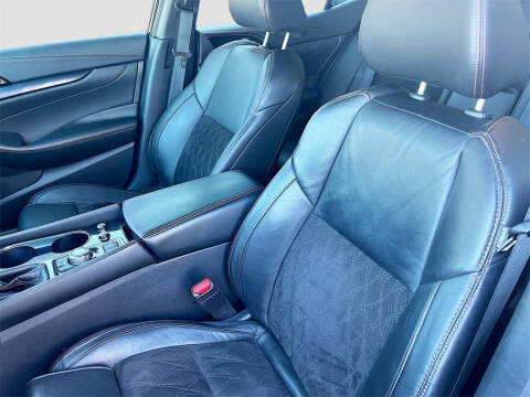 2022 Nissan Maxima 3.5 SR