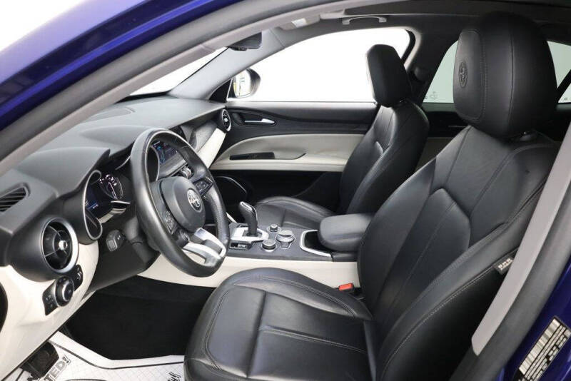 2021 Alfa Romeo Stelvio Sprint