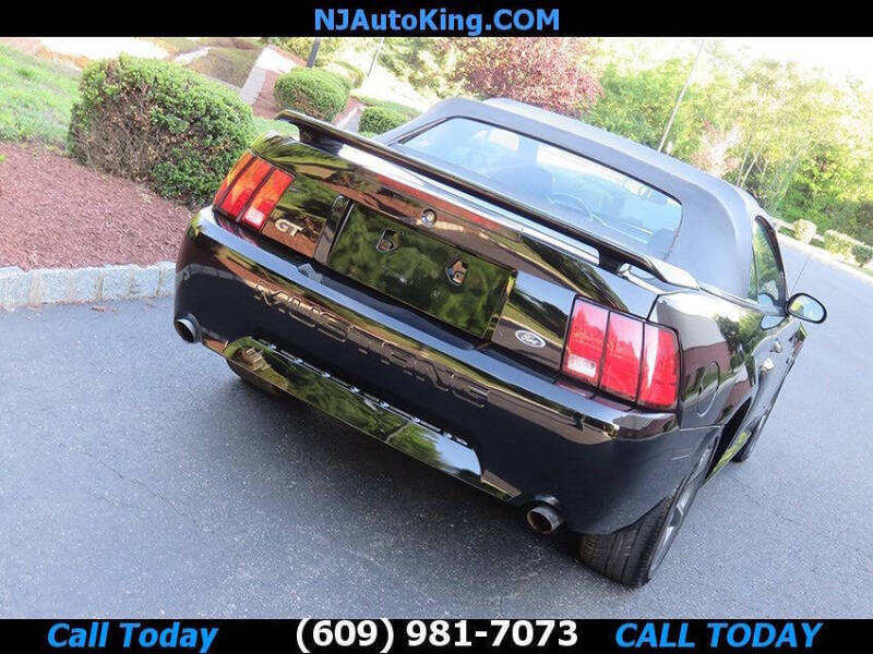 2003 Ford Mustang GT Deluxe