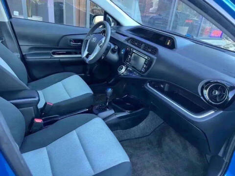 2015 Toyota Prius c Four
