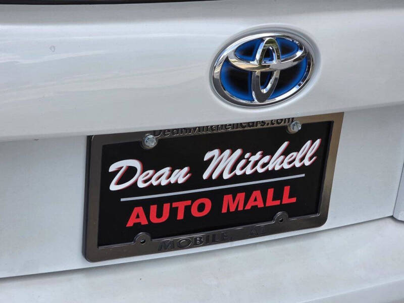 2019 Toyota Prius XLE AWD-e