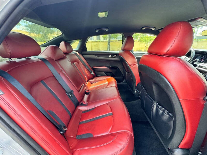 2023 Kia K5 GT-Line