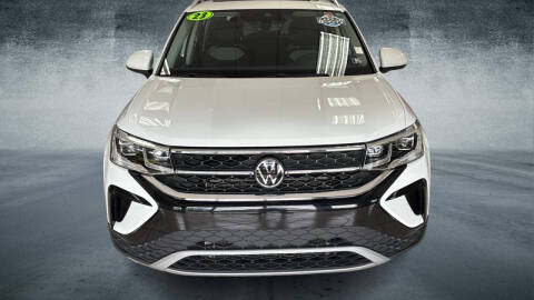 2023 Volkswagen Taos SEL 4Motion