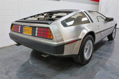 1982 DeLorean DMC-12