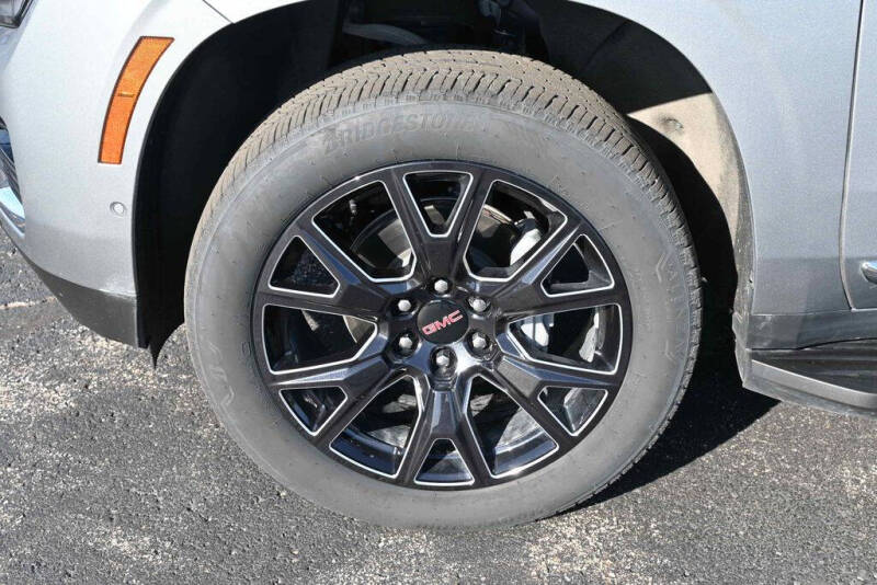 2025 GMC Yukon Elevation