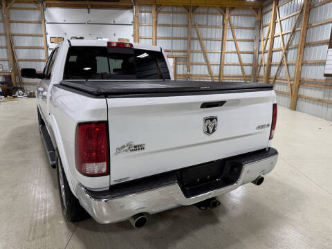 2016 RAM 1500 SLT