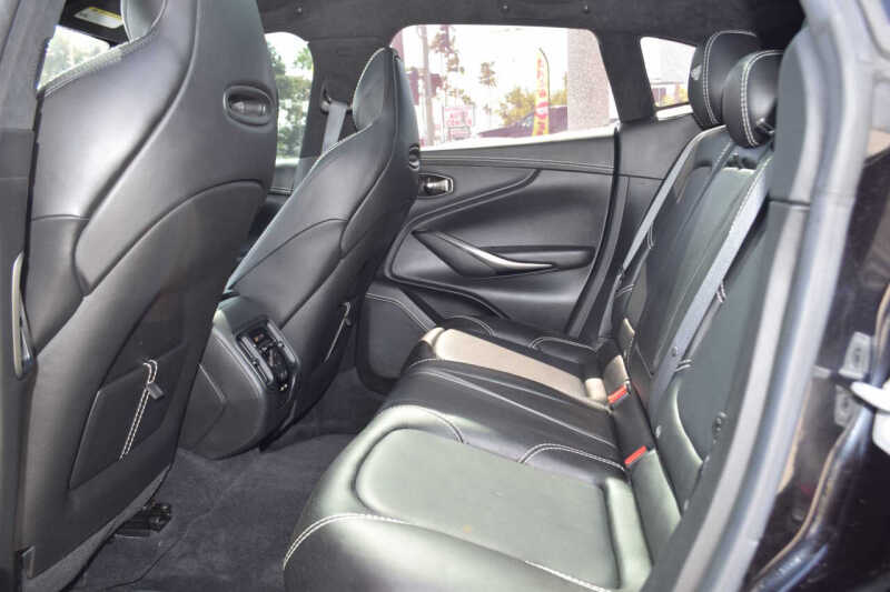 2021 Aston Martin DBX