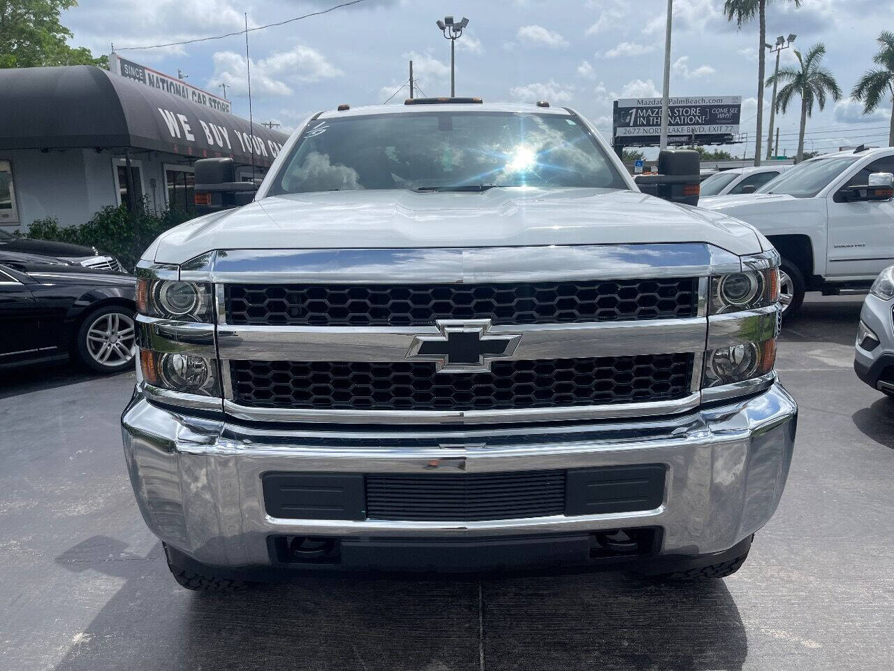2019 Chevrolet Silverado HD Pickup - $37,900