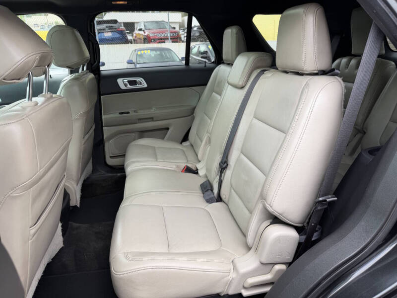 2011 Ford Explorer XLT